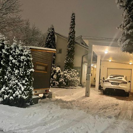 Saunallinen Vierasmaja 1 Km Foeriltae Aurajoelta トゥルク エクステリア 写真