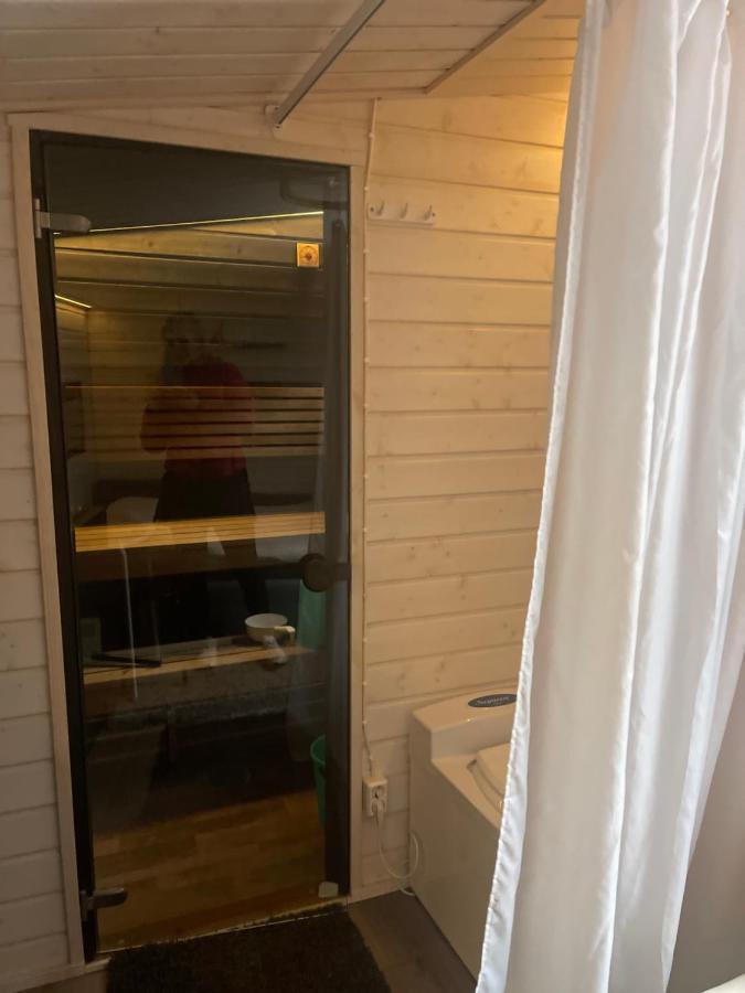 Saunallinen Vierasmaja 1 Km Foeriltae Aurajoelta トゥルク エクステリア 写真